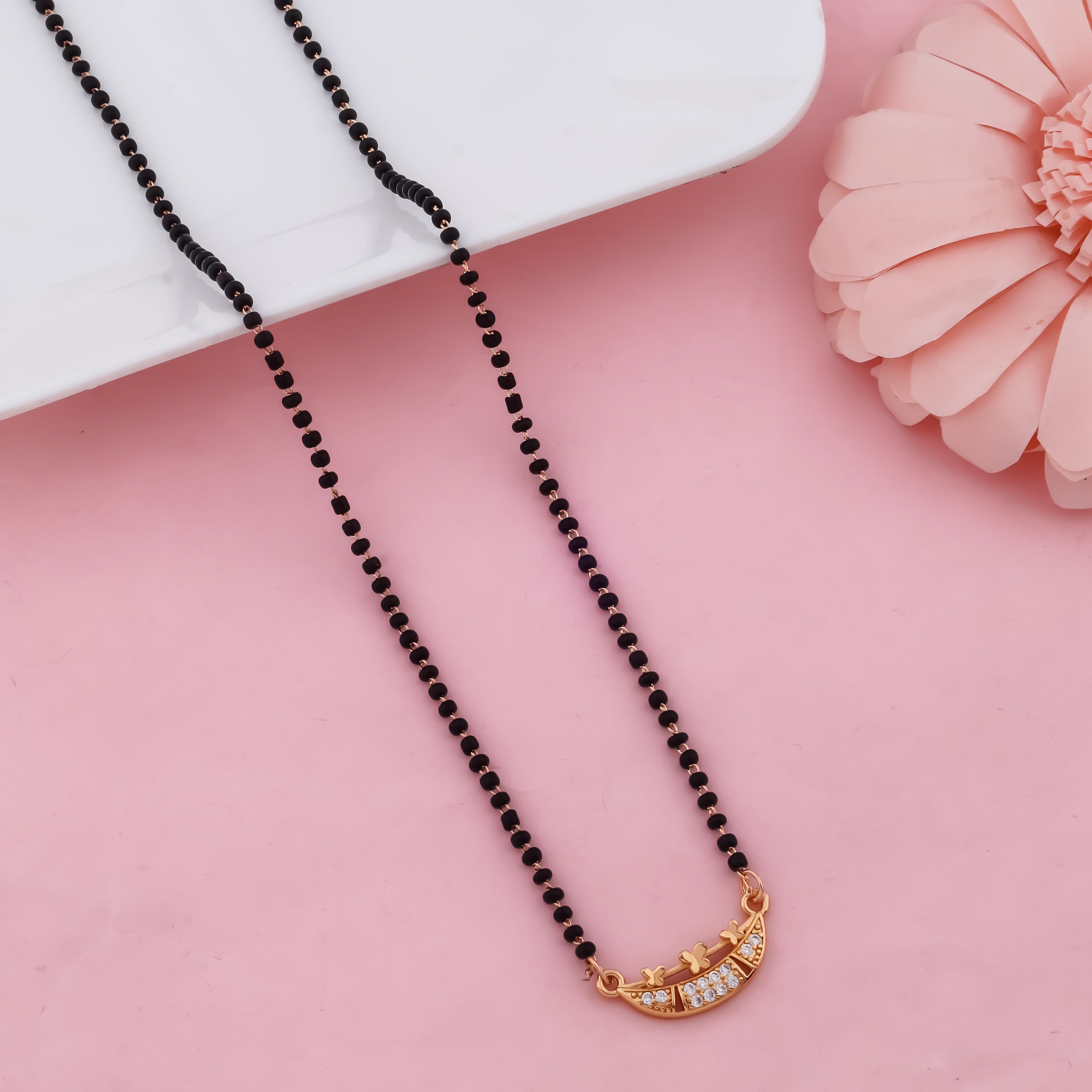 Modern Gold Curve Mangalsutra with Diamond-Finish Accents | VJIPC1021